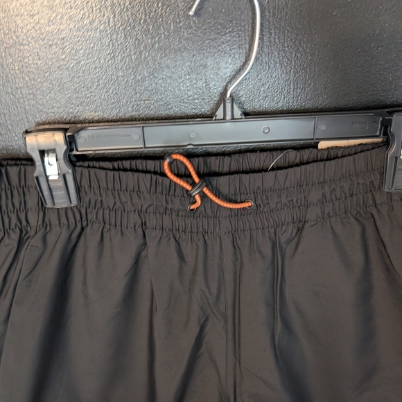 Puma Cargo Joggers Black Men's BNWT - Picture 5 of 16